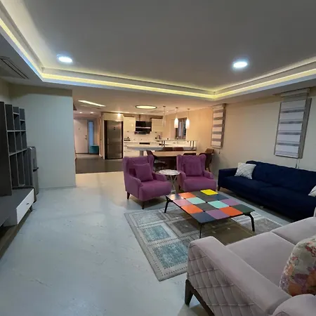 Willa Izmirin Kalbi Denize Sifir