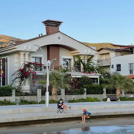 Izmirin Kalbi Denize Sifir Özdere