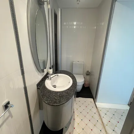 Izmirin Kalbi Denize Sifir